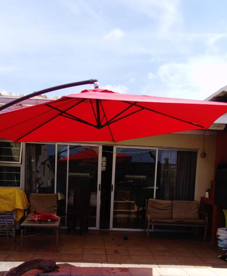 Hôtel Red Pillars à Port Elizabeth Chambre photo